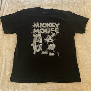 Disney Steamship Mickey T-shirt, XL, EUC